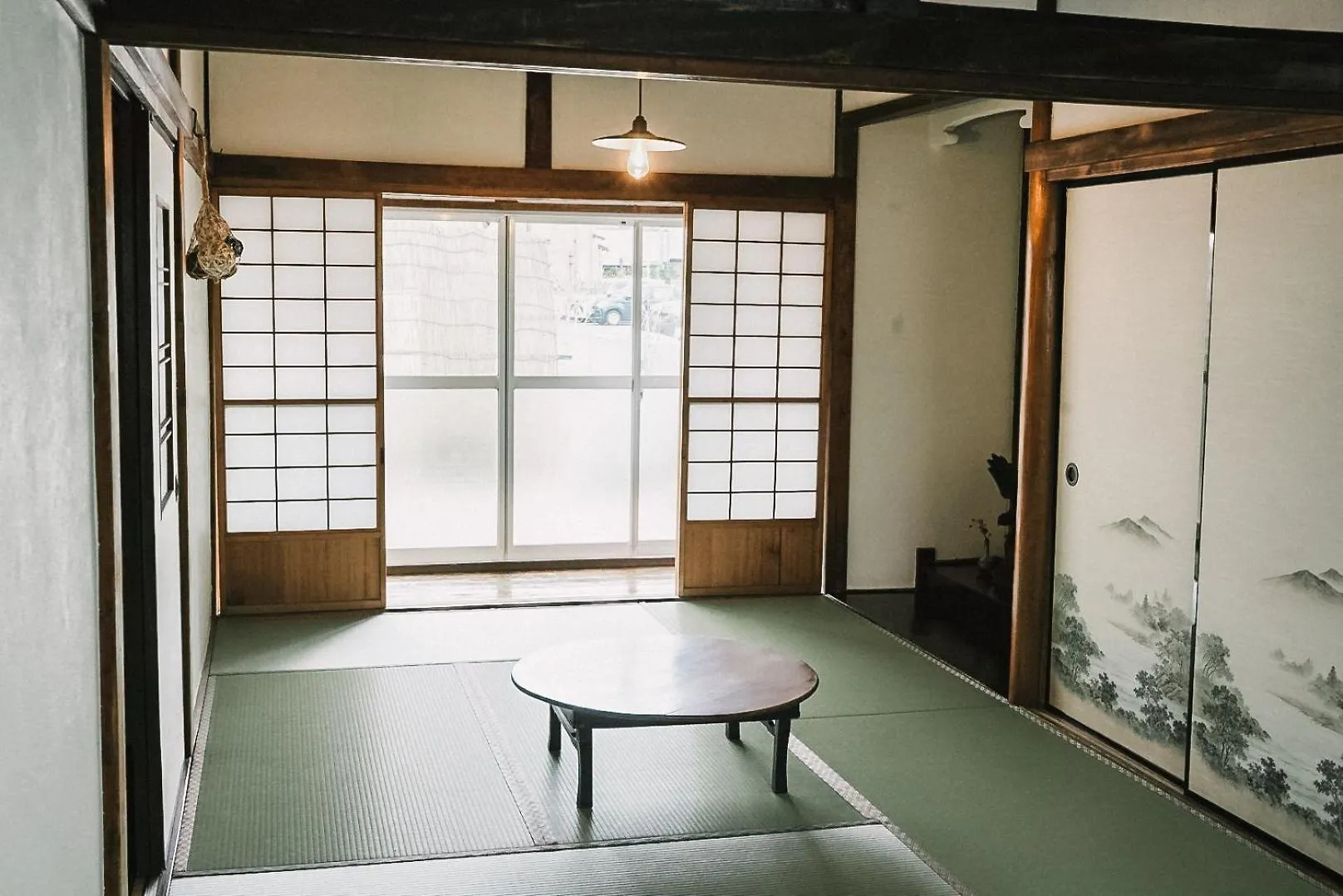 Tipy Records Inn House Odawara Japonia